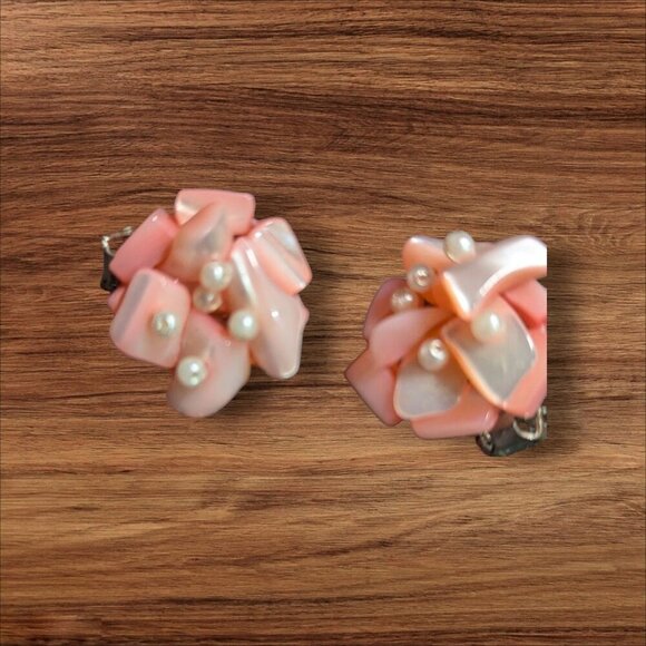 Vintage Japan Pink Clip-On Cluster Earrings With Faux Pearls & Acrylic Petals - Picture 1 of 7